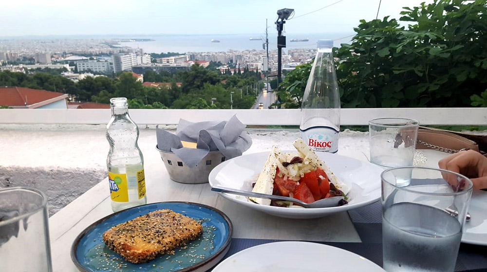 Outside the Fortress Walls Thessaloniki Restaurant food