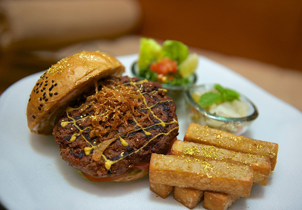 Camel Burger Gold Emirates Palace