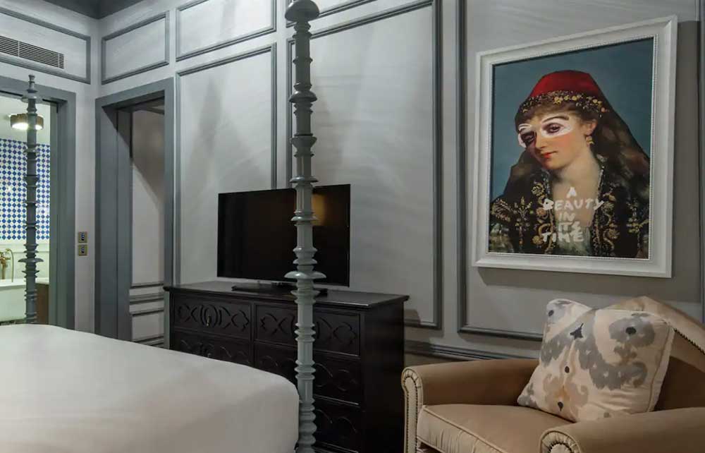 Two Istanbul Sultanahmet Hotels: Review On Epic Ottoman Architecture