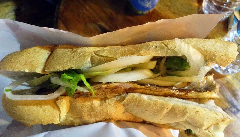 Istanbul Balik Ekmek fish sandwich