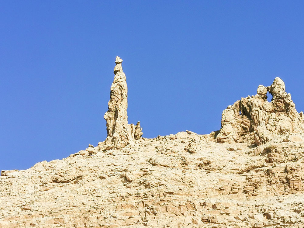 Lot wife statue at the Dead Sea