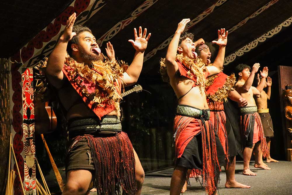 Te Pa Tu Maori Experience Show Tamaki Village Rotorua NZ