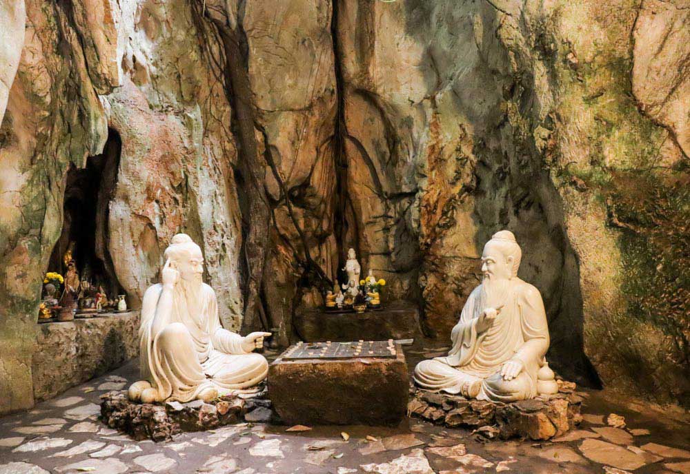 Tang Chon Cave Marble Mountains Guide