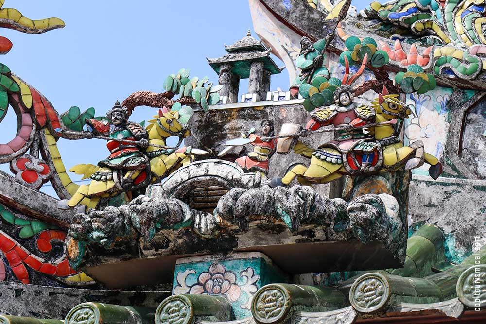 Hainan Clan Thean Hou Chinese Temple Roof Sculpture in Penang Malaysia