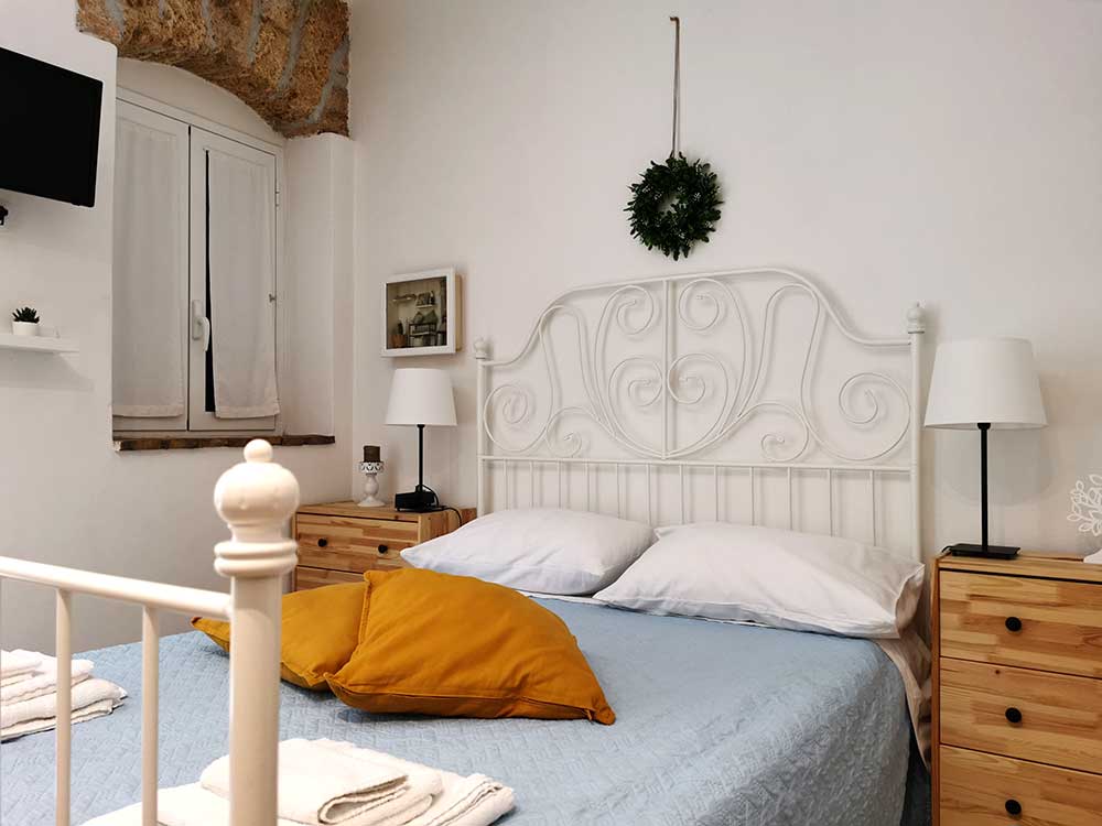 Accommodation near Palermo Markets studio in Sicily Italy