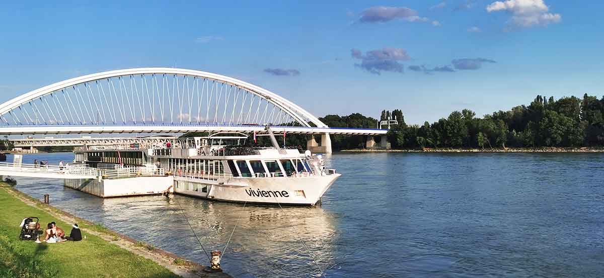 Danube Cruise Bratislava.jpg
