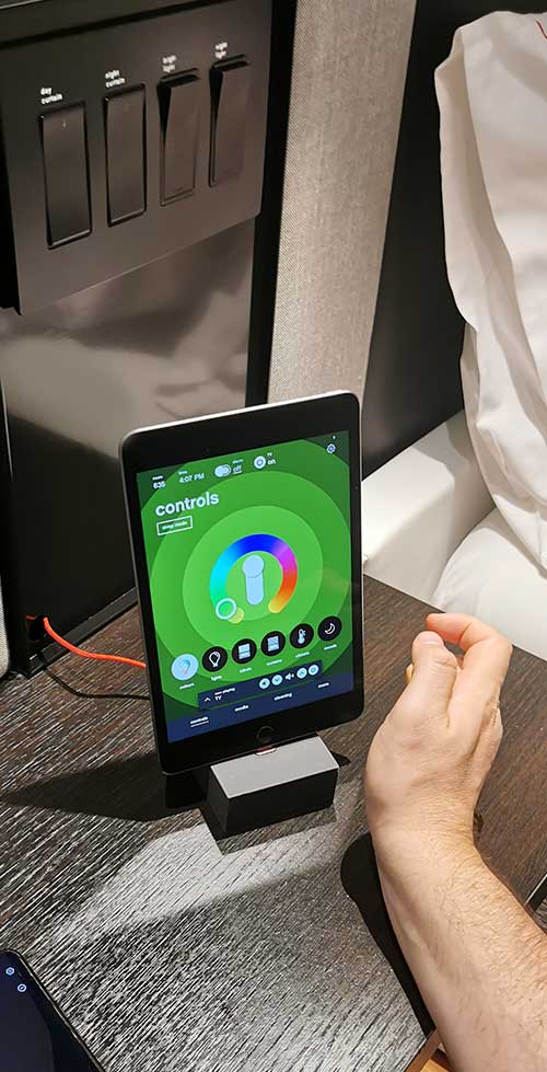 Tablet-Control-CitizenM