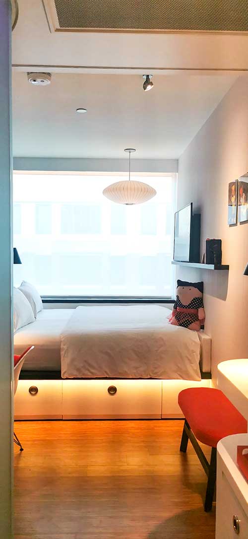 Guest-Room-at-CitizenM-Washington-DC-Hotel-2