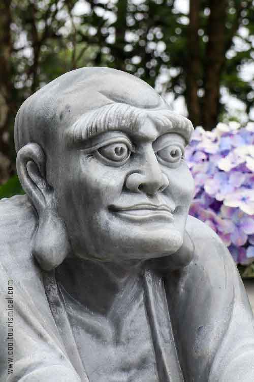 Statue in Ba Na Hills Flowers Hardens