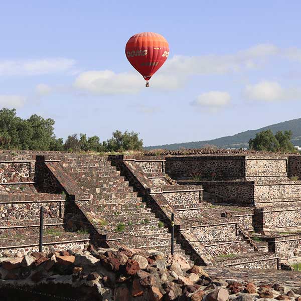 Mondays in Mexico City: Hot Air Balloon over the Teotihuacan Pyramids