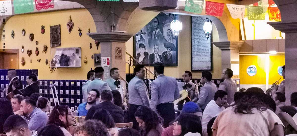 Mariachi in Mexico City at Salon Tenampa