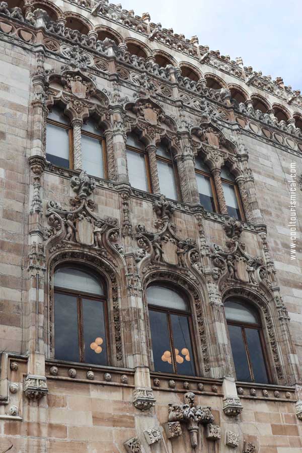 Palacio-Postal-Mexico-City-Visit-on-Mondays