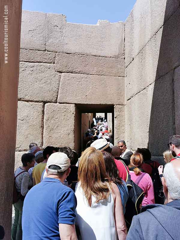 Best Time for Visiting Giza Pyramids in Egypt