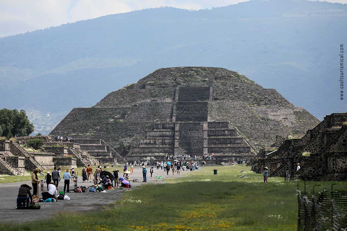 Teotihuacan Pyramid of the Moon Construction Style
